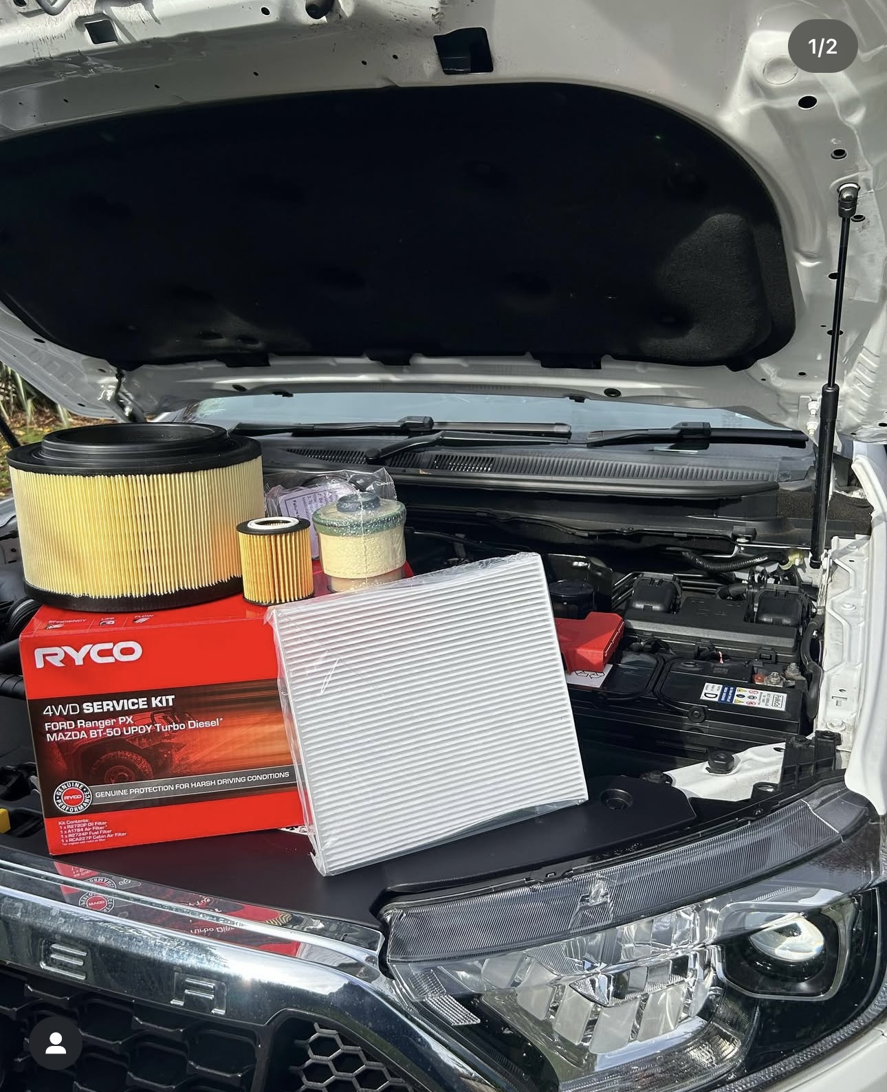 Vehicle servicing kit and filters